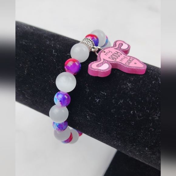 Pro-choice catseye stretch bracelet - Picture 13 of 13